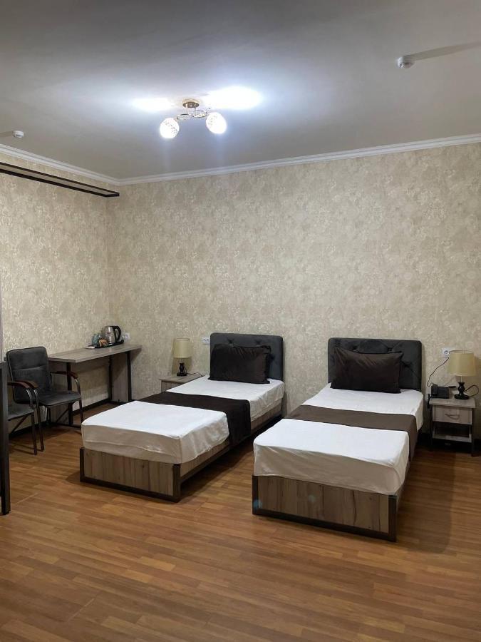 Yantai Hotel Taskent Exterior foto